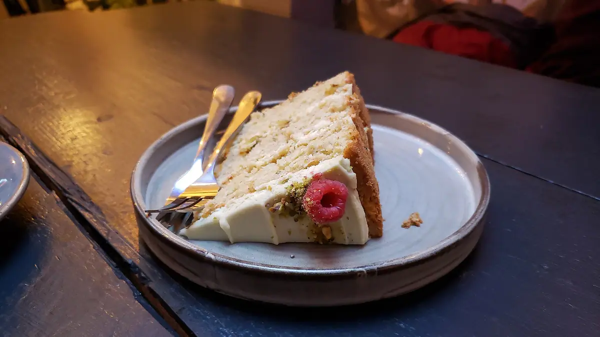 Cake Box – eggless cake shop in Hammersmith, London